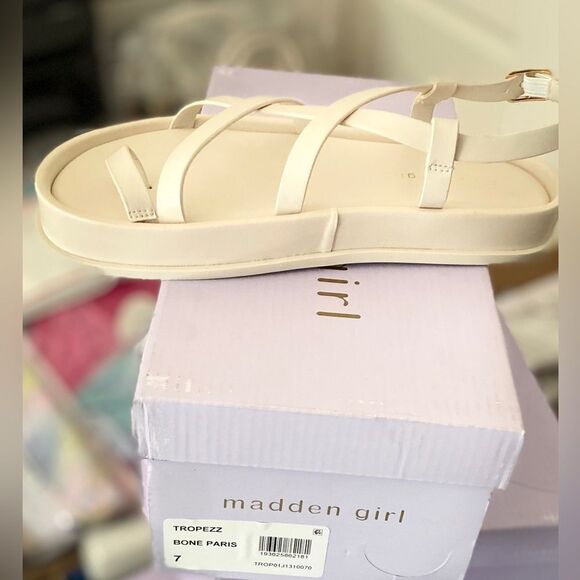 MADDEN GIRL Flatform Sandals Size 7 Bone Paris Tropezz Gladiator Strappy NEW - Picture 3 of 13